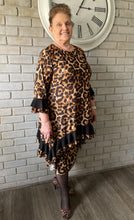 Load image into Gallery viewer, Restocked! Custom  Leopard Pencil Skirt  (Small-3X)