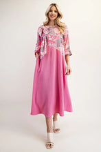Load image into Gallery viewer, New Pretty in Pink Paisley Dress with a Bow. (S-3XL)