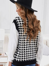 Load image into Gallery viewer, Classy Houndstooth Vest with Pearl Buttons
