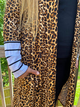 Load image into Gallery viewer, Leopard Print Classy Cardigan with pockets!
