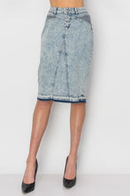 Load image into Gallery viewer, Stretch Denim Mid-length Pencil Skirt W/ Pintuck Embellished.
