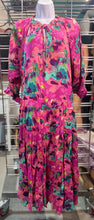 Load image into Gallery viewer, Magenta Aqua Printed 3/4 Sleeve Dress
