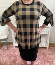Load image into Gallery viewer, Sale! All Day Hit Plaid Top
